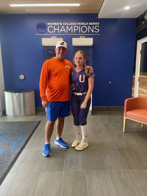 AbbySummers28's tweet image. Thank you to Coach @_TimWalton, @Coach_AT, and @GatorsSB players and staff for another great elite camp. I can't wait to come back and learn more next time. @unity16udevin @ExtraInningSB @linedmedia @Sports_Recruits