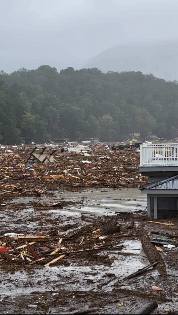 dhruv2038's tweet image. I need people to understand something with the news coverage regarding effects of hurricane Helene. There is a lot more to the NC Mountains than Asheville.
Boone, Blowing Rock, Banner Elk, Vilas, Sugar Grove, Elk Park, West Jefferson, Black Mountain, Swannanoa, Sylva, Cullowhee,…