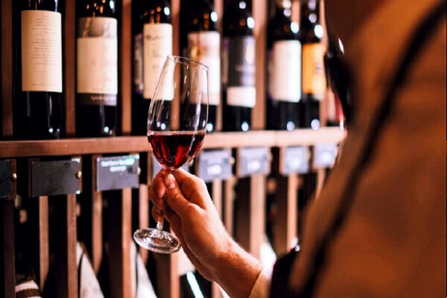 Exportación de vinos del Biobío crece 28% entre enero y agosto. buff.ly/47OiD1e <a href="/Prochile_Biobio/">ProChile BioBío</a> <a href="/ProChile/">ProChile</a> <a href="/seremiEconomia8/">Seremi de Economía Biobío</a> #ComercioExterior #Vinos #VinosdelBiobio #ProChileBiobio #mesaComexBiobio