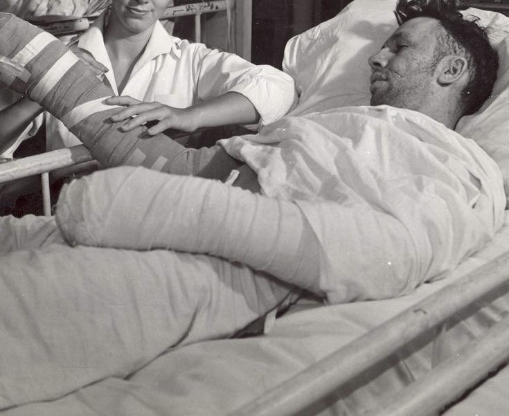 unclephilia's tweet photo. crossfire, crossroads • #jacegan world war ii au • 4.8k, 1/2 • e rating 

Cregan is an injured american solider in WWII, and Jace is his battlefield nurse.

written for Jacegan week, days five and six: historical &amp; whump

https://t.co/MN5nvCErwL https://t.co/Efm33yTEin