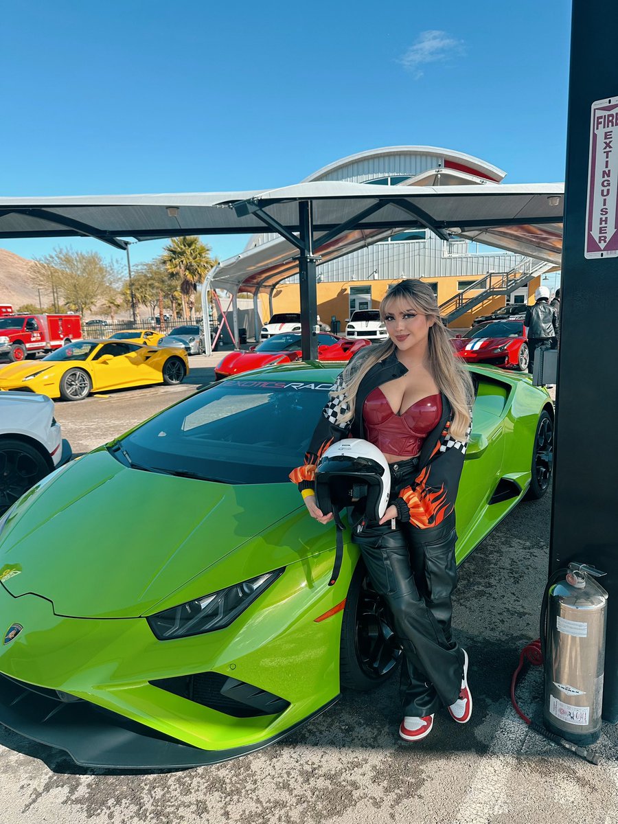 ARI 🍓✨ tweet media