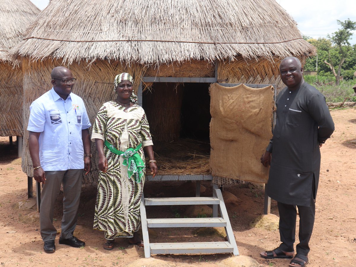 padfaci's tweet photo. LES PRODUCTEURS DE MARAÎCHERS DE LA RÉGION DU PORO REÇOIVENT QUARANTE – NEUF (49) CASES DE CONSERVATION D’OIGNON...

https://t.co/gFGrLYs1Yf

#firca #Fida #IFAD #ioci #PADFA #conseilregionalduporo #OFID #meminader #oignon https://t.co/9fijmD95CI