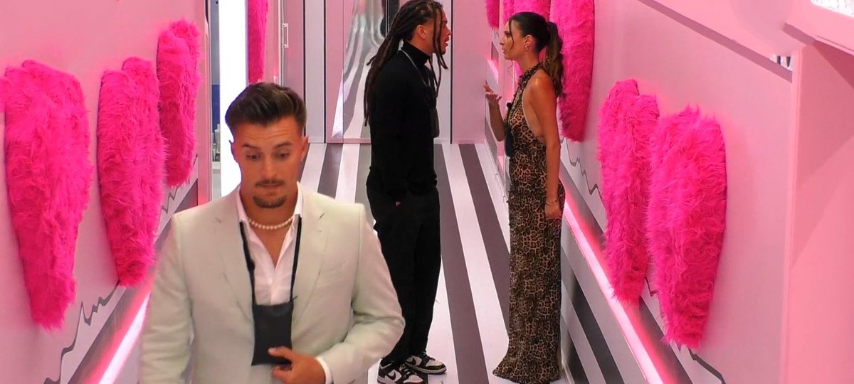Quando vais sair com um casal e ele discute à tua frente #sstvi