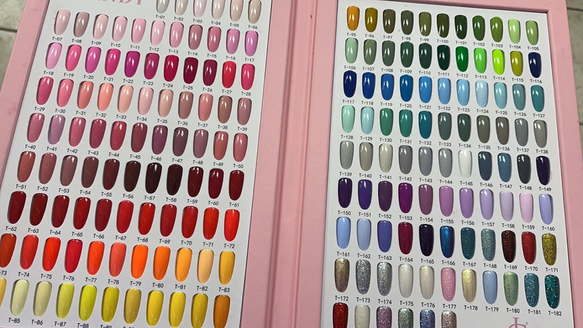 megsxzum's tweet image. the joys of being a girl