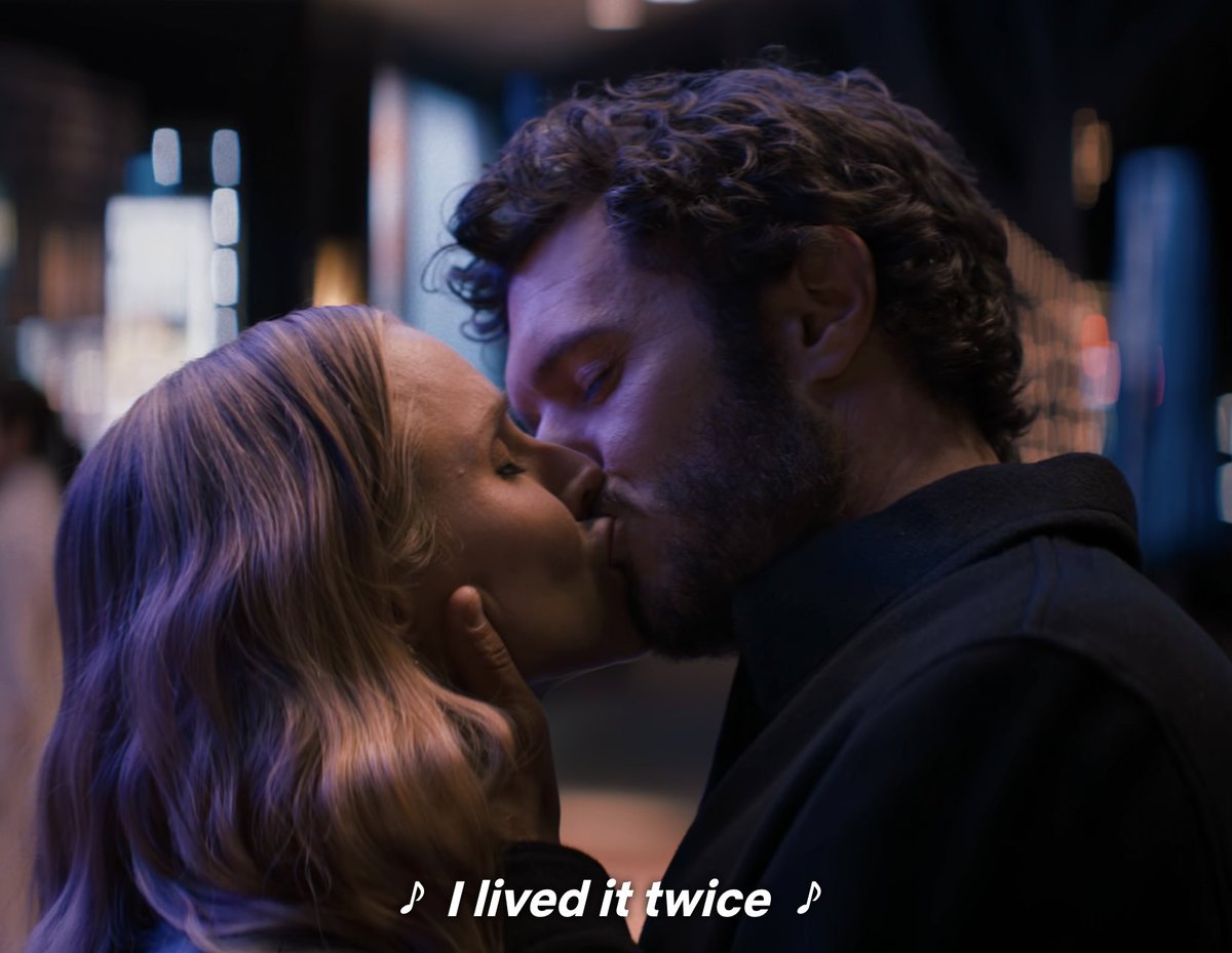 tayschillngs's tweet photo. kinda obsessed with the way noah holds joanne’s face when they kiss #NobodyWantsThis https://t.co/DSz7ZTzAwB