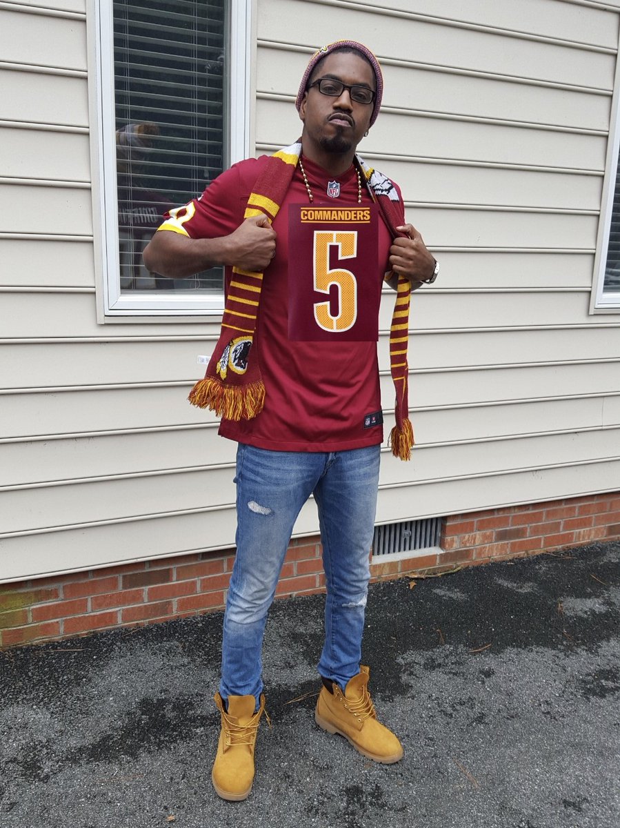 My terms have finally been met 

- Dan Snyder sold
- Real GM/Front office
- Legit QB

Feels good to be back 😭😭😭😭😭😭
#HTTC #RaiseHail