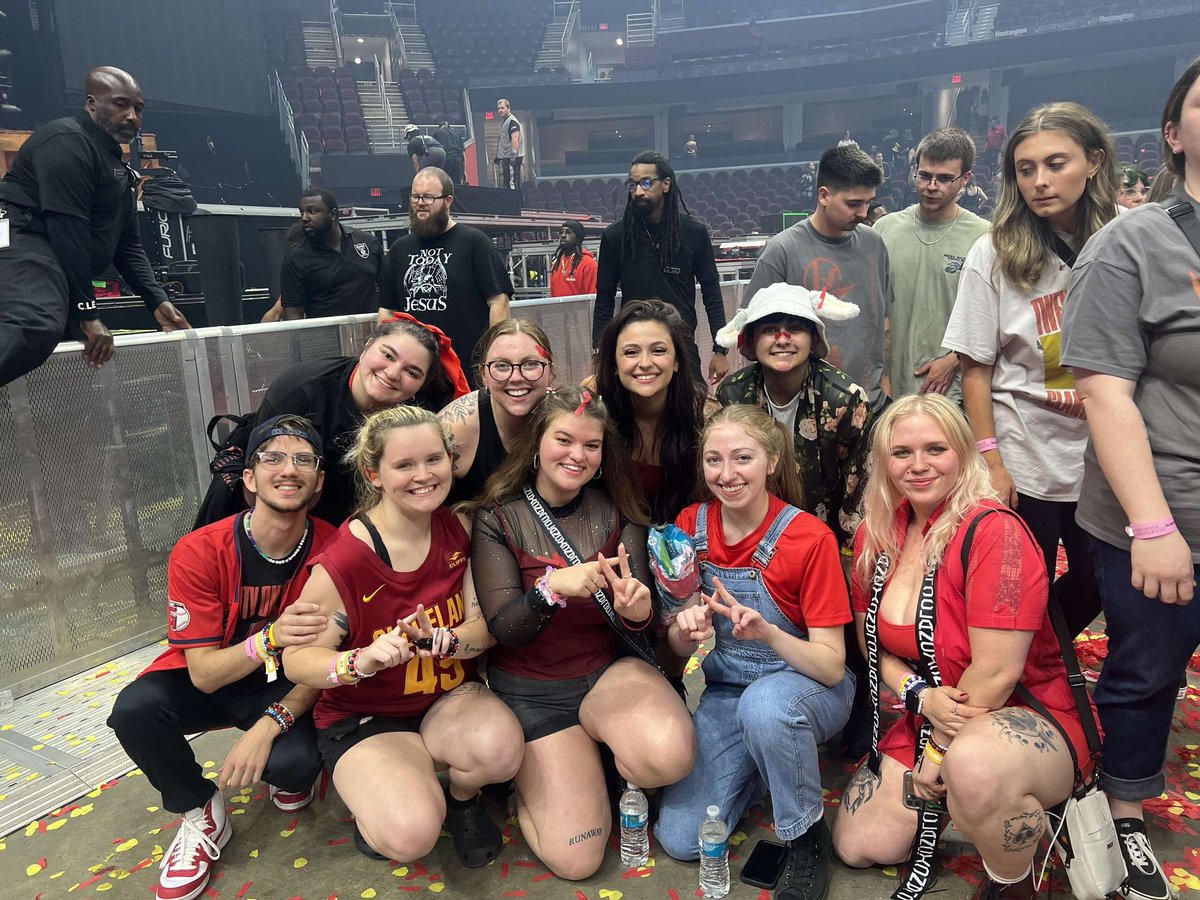 JøJø ғ̶ᴘ̶ᴇ̶ tweet media