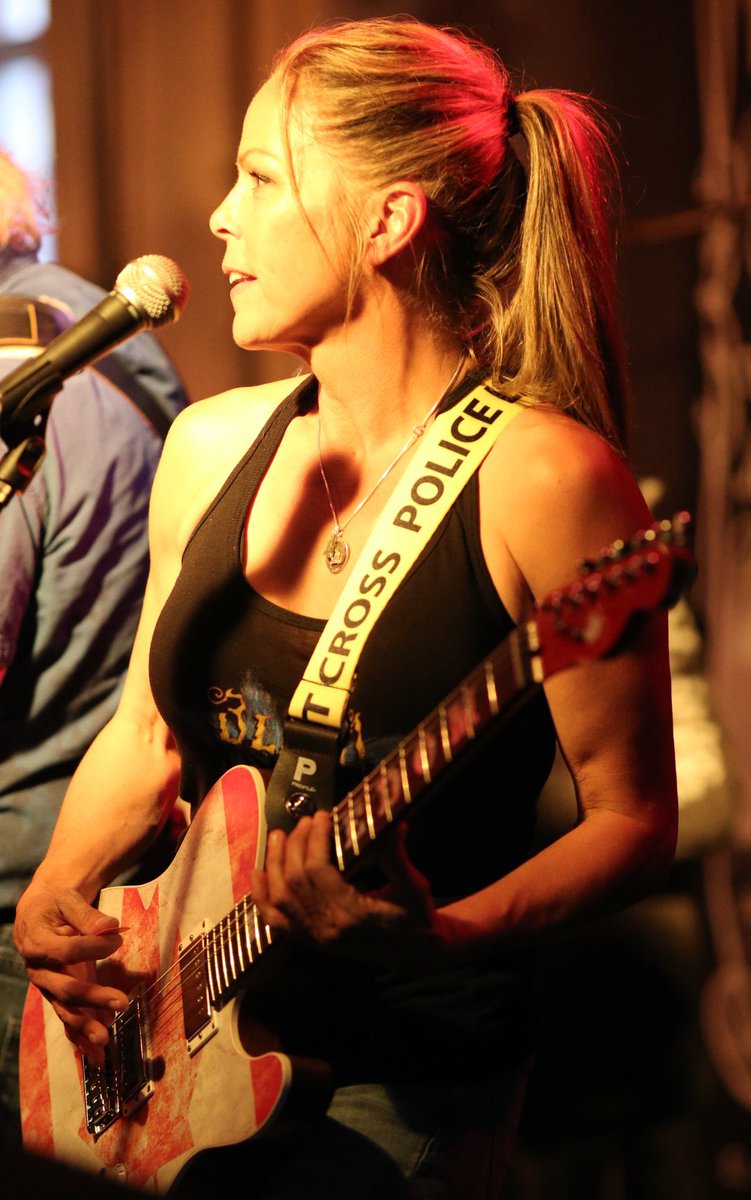 Always make time to do the things that make you feel alive. 

Thank you to my good friend Chris for sending this to me from the jam last weekend.