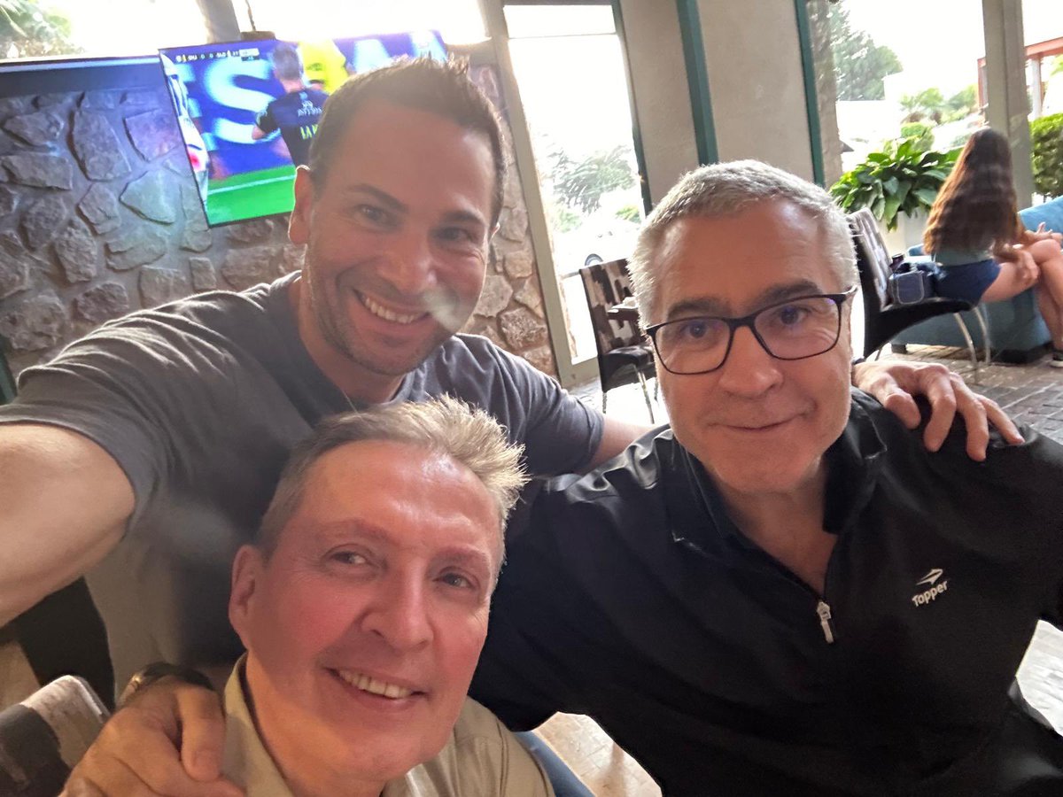 Salta 49CAA. Ayudando a los más jóvenes y compartiendo con los más viejos , gracias ASAAR y su presidente Dr. César Salazar por la amable invitación a un evento espectacular