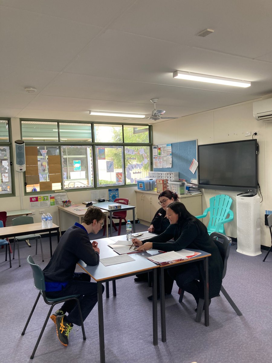 Over the Term 3, Year 10, 11 and 12 students at Mildura Specialist School attended Mock Interviews on the 8th and 21st of August, with industry guest interviewers from the Skills and Jobs Centre and SuniTAFE as part of the Job Readiness training delivered by NMLLEN.