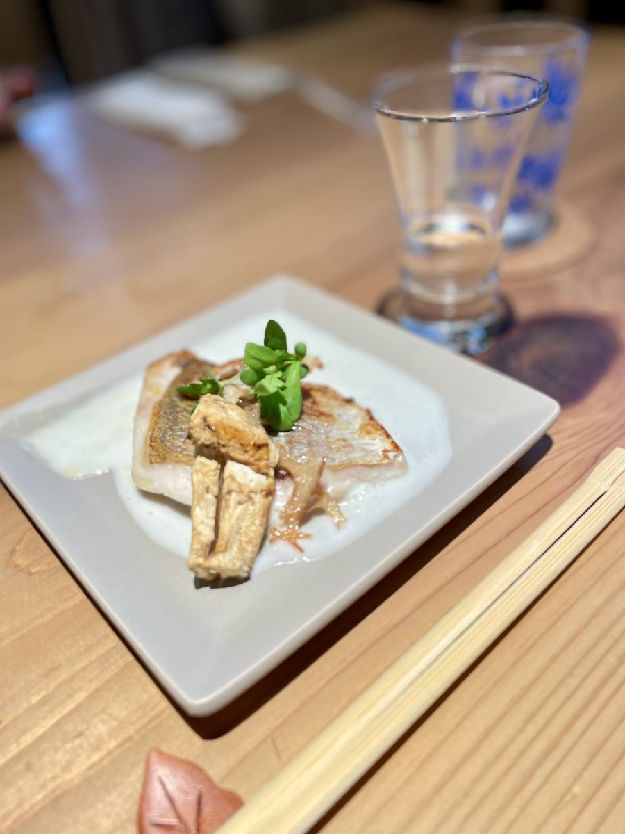 yumiyumi717's tweet photo. お酒とお料理のペアリングがテーマ
OMICAFE 1周年特別メニュー☺️
#来福酒造 #OMICAFE https://t.co/FW24EtB0TM