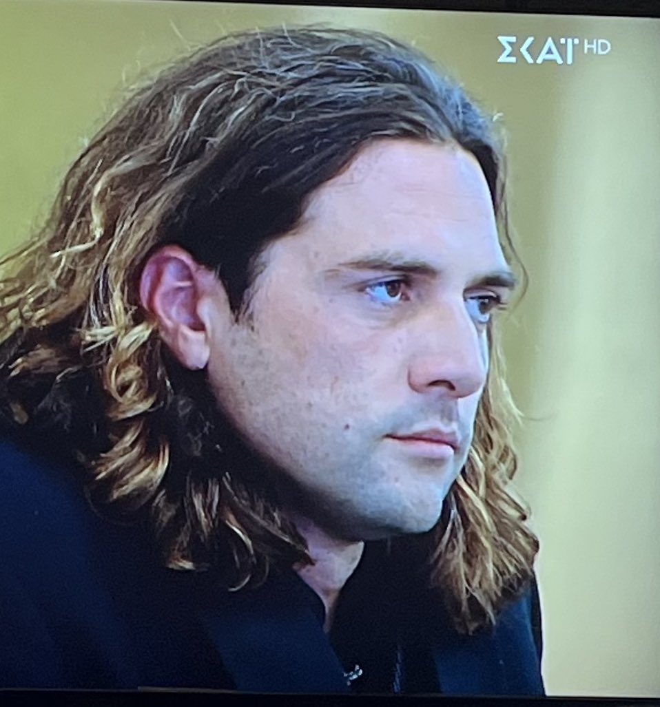a_ll_in's tweet photo. Χάρηκαν οι συμπαίκτες τους με το αποτέλεσμα  #poweroflovegr https://t.co/h2Cv7t30sm