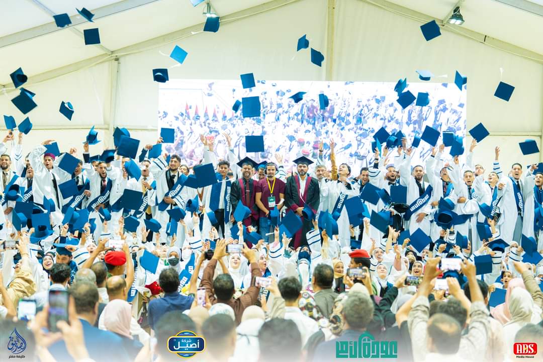 ADSmediahouse's tweet photo. اول حدث تخرج رسمي بعد فيضان دانيال، برعاية الدكتور #الصدّيق_خليفة_حفتر , بتنظيم وتنسيق وتوثيق شركة ADS 💪
.
  📢 شركة ADS  📢
لجميع أنواع الدعاية والإعلان
حفلات تخرج
افتتاحات
بروموهات
برامج تلفزيونية
#نحناـجينا🔥 https://t.co/87U8JTXcGV