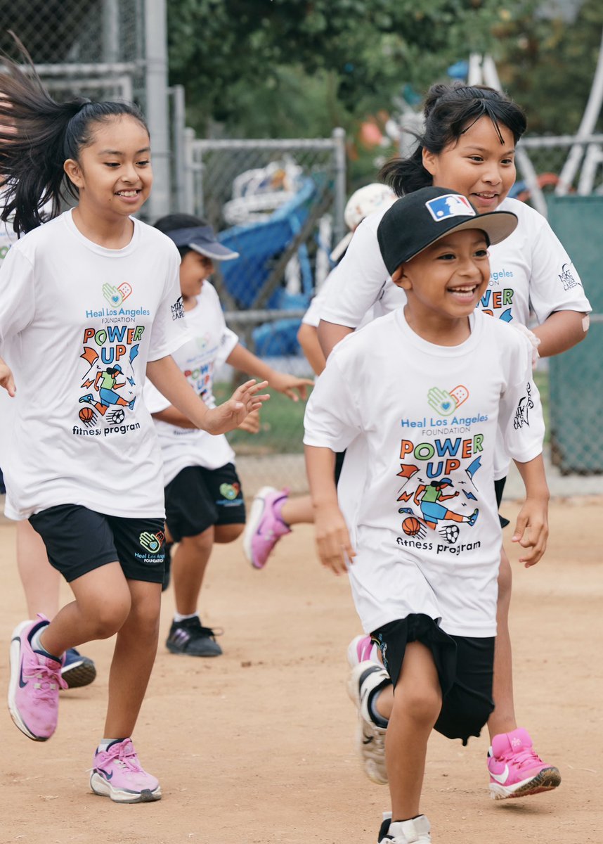 heallafdn's tweet photo. We’re getting stronger—and maybe just a little bit sore! But nothing beats the fun and laughter at Power Up Fitness. 

Shoutout to @MikeTysonCares for making it possible to keep these muscles flexing and these kids smiling 🤜🥊 https://t.co/PiXW3sWtrX