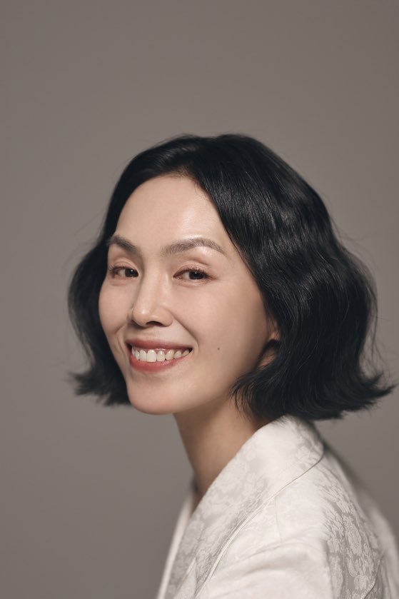<#TheGlory> cast Moon Dong-eun’s mother #ParkJiAh passed away due to cerebral hemorrhage.