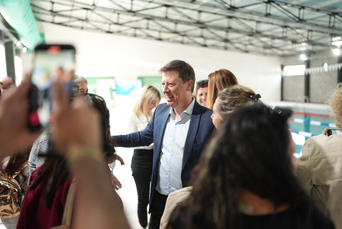 "Primero piensa, segundo cree, tercero sueña y por último atrevete" 🫱🏻‍🫲🏻

🏊🏻 ¡Inauguramos el Natatorio Municipal, un espacio que es por y para los vecinos de Villarino!