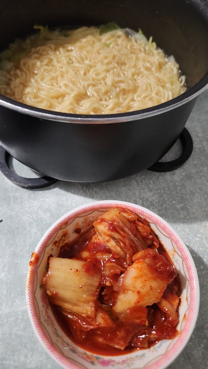 TofuMasque's tweet photo. made 4kg of kimchi so I'm having it on an almost daily basis as a snack hehe 😌 https://t.co/Iec6EowHKM