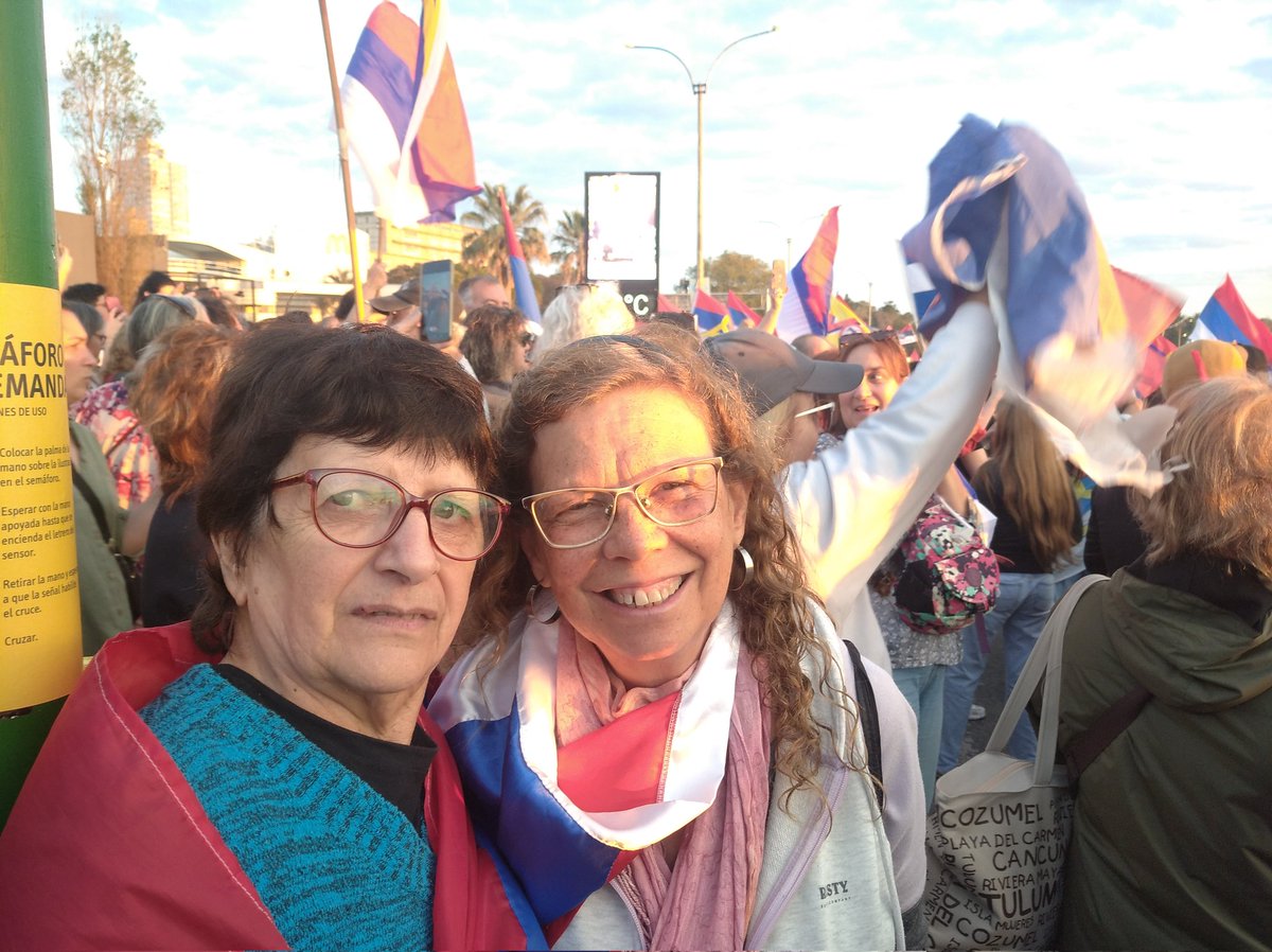 Teresa Nieves tweet media