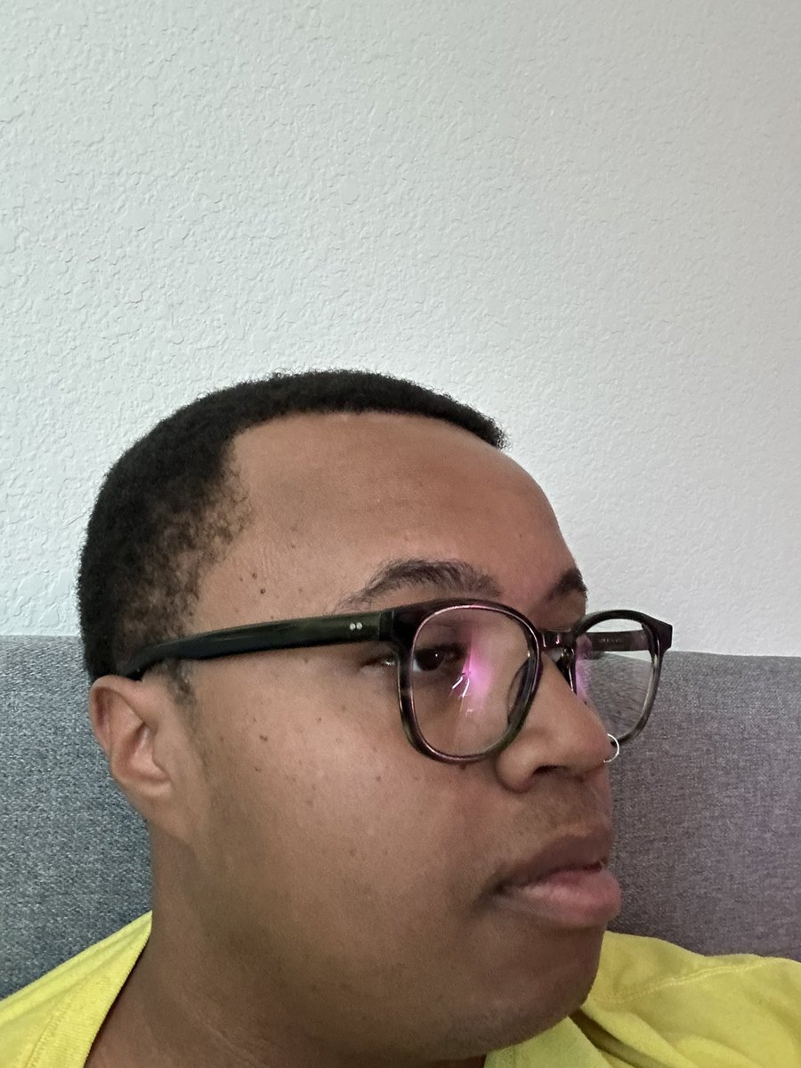 RUSSEL tweet media