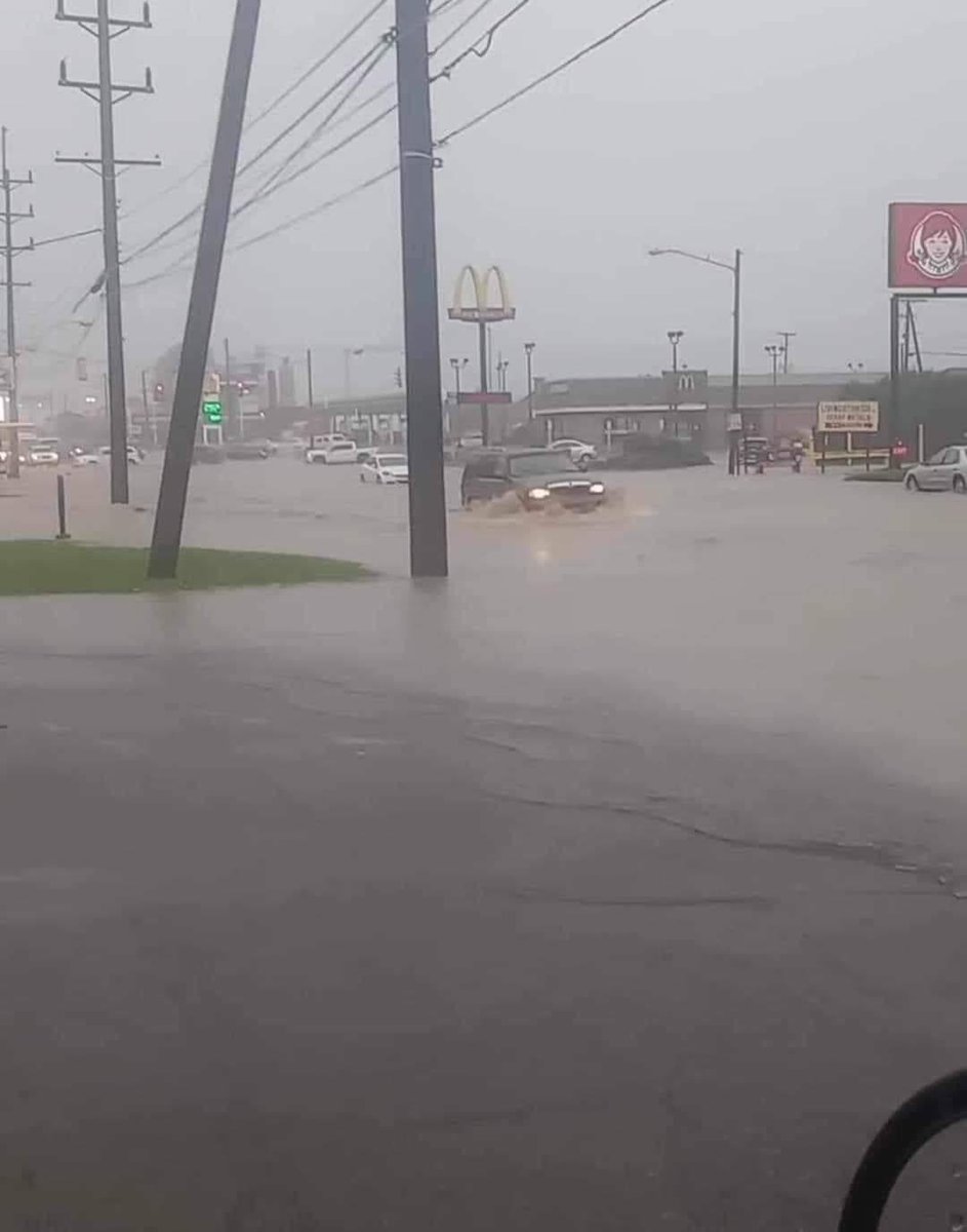 Jeeps can handle anything #helene2024 hurricane drunk in Ohio