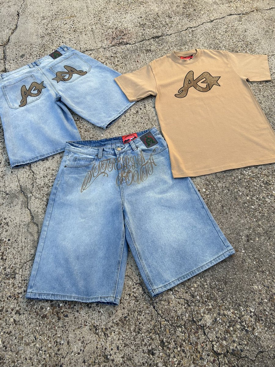 Store Now Live! 
AstrellaSouth.com
Orders Ship Within 5-12 Week Days 
Worldwide Shipping Available, Cheaper Rates 🌎 
Only Available For A Limited Time Or While Supplies Last Once It’s Gone It’s Gone 🔪 
*Free Shipping On Orders Over $150