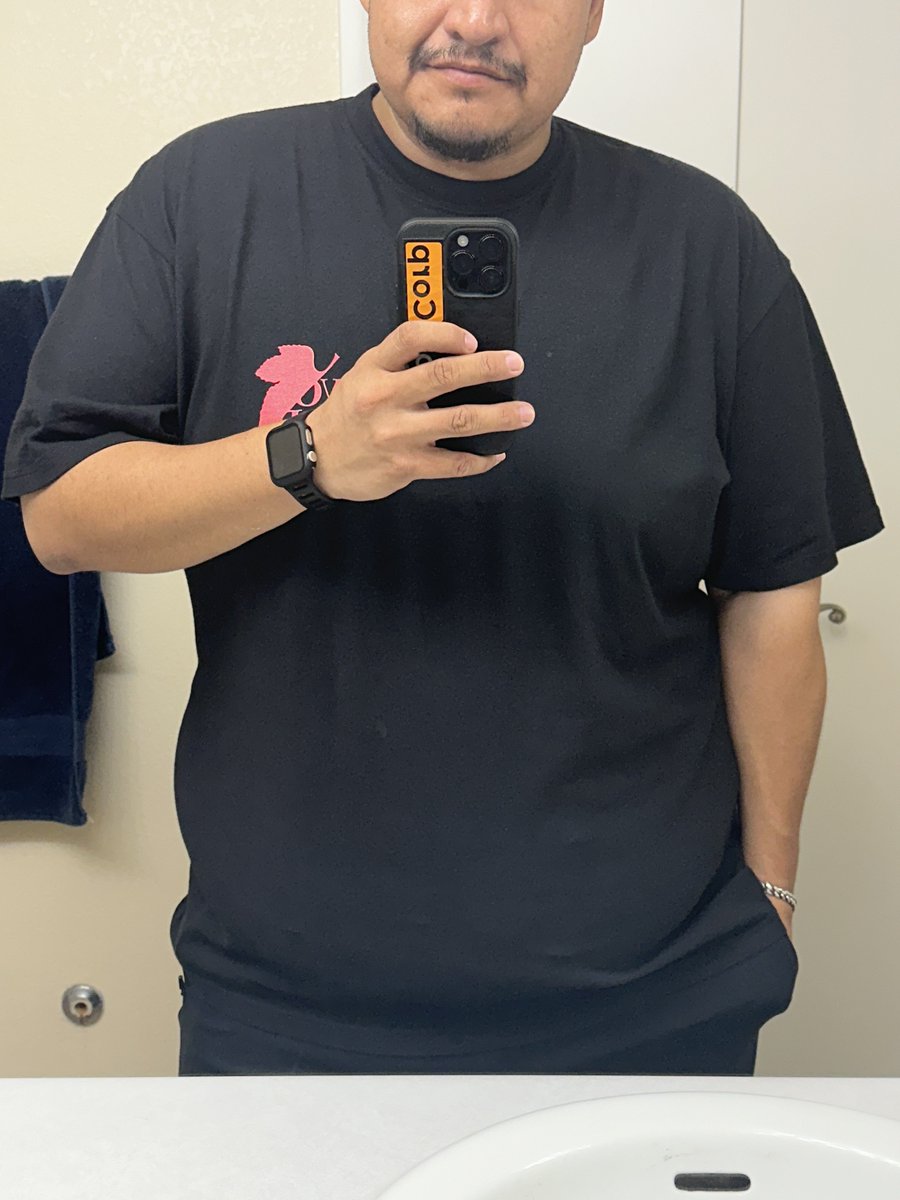 Dianexis's tweet photo. Still got a ways to go, but damn. 

(Still fat, gonna go run about it) https://t.co/RIDoDQIhuP