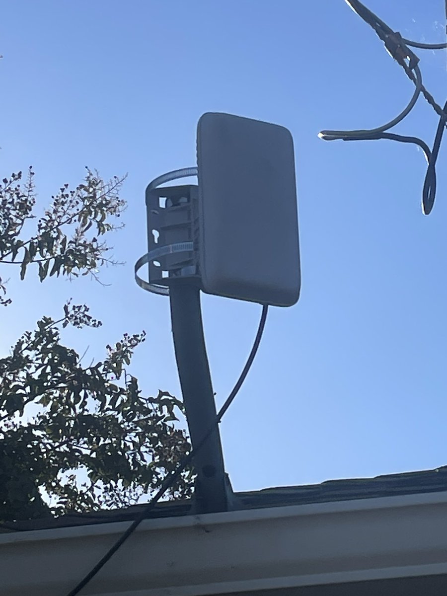 Had an incredibly productive weekend and so grateful that my son <a href="/DP_photos925/">Helio photography</a> moved our <a href="/helium_mobile/">Helium Mobile 🆓 ☁️</a> Outdoor Hotspot and <a href="/helium/">Helium🎈</a> IoT Hotspot to their final and PRIME locations

Huge thank you to my fam <a href="/suburbancrypto/">Suburban Crypto</a> for helping me get onboarded and providing VALUABLE Data to