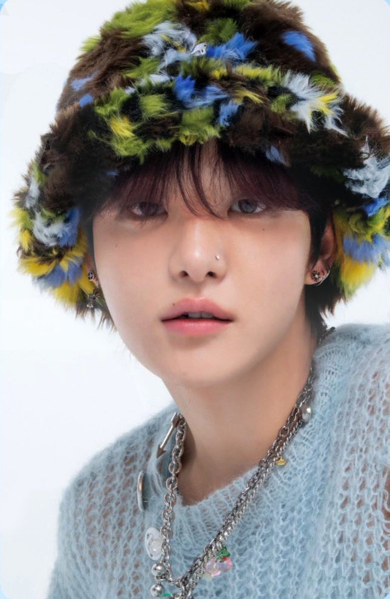 why is jihoon actually the prettiest man on earth