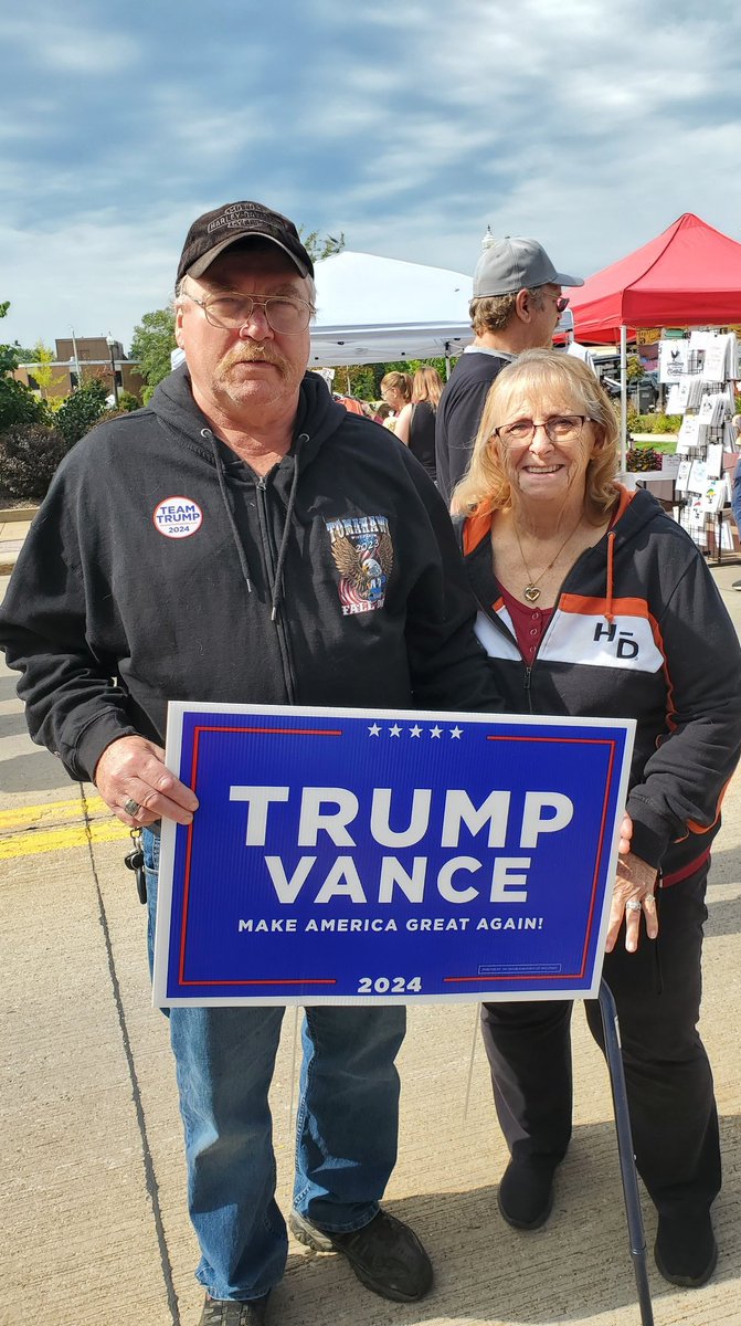 LabarreShi35906's tweet image. I'm super lucky to be on such a great team, so many committed individuals for #TrumpForce47, it makes the days fun! Love meeting enthused voters, passionate and ready for change!! They want #secureborder #lowertaxes #lesscrime
They want #Trump2024Vance
