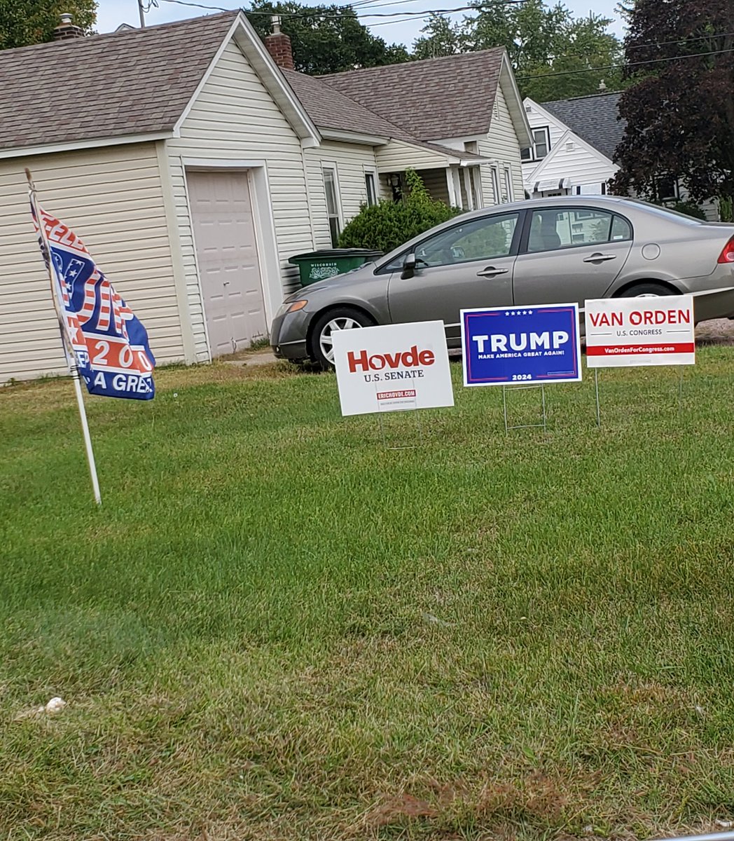 LabarreShi35906's tweet image. I'm super lucky to be on such a great team, so many committed individuals for #TrumpForce47, it makes the days fun! Love meeting enthused voters, passionate and ready for change!! They want #secureborder #lowertaxes #lesscrime
They want #Trump2024Vance