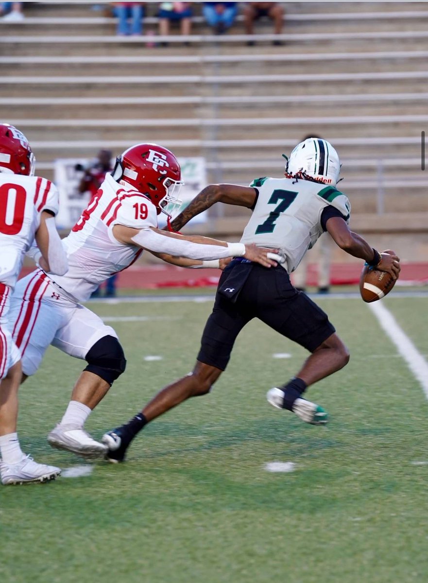 Javyn Jessie (@thejavyn1) on Twitter photo Non-District film (1st 5 games)
•1,337 passing yards
•19 passing TDs ( 2 ints )
•89/119 (75%)
•170 rushing yards
•5 rushing TDs
<a href="/RudderFootball/">Rudder Football</a> | <a href="/dctf/">Dave Campbell's — TexasFootball.com</a>
hudl.com/v/2QF3qn Non-District film (1st 5 games)
•1,337 passing yards
•19 passing TDs ( 2 ints )
•89/119 (75%)
•170 rushing yards
•5 rushing TDs
<a href="/RudderFootball/">Rudder Football</a> | <a href="/dctf/">Dave Campbell's — TexasFootball.com</a>
hudl.com/v/2QF3qn