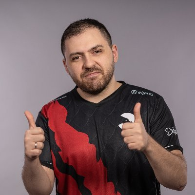AzerothWoj's tweet photo. Second time offenders, Echo Raid Leader &amp; CEO Scripe is per league sources, being tracked down by the german police as we speak. https://t.co/Max0IZXTMR