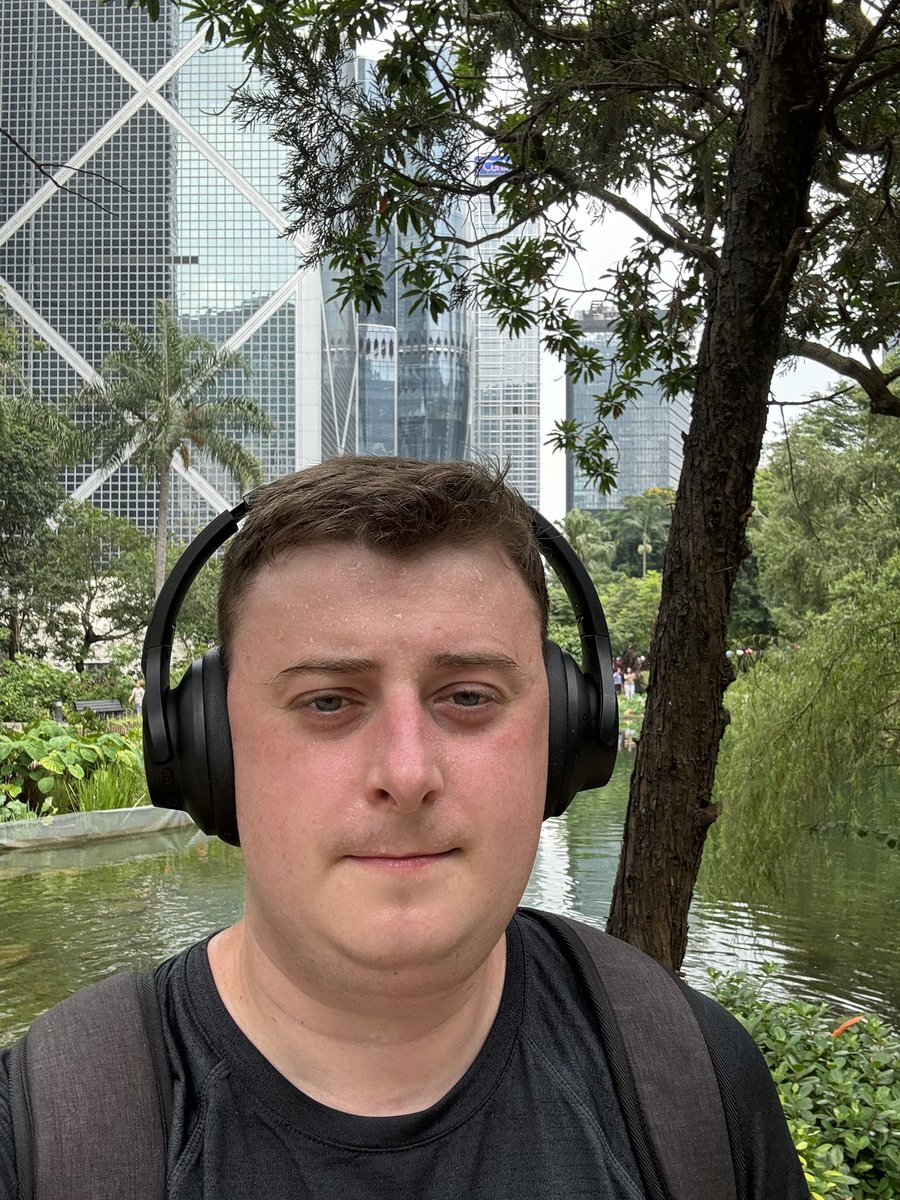 Had a really great time at the 10th Deleuze and Guattari Conference in Asia! What a way to round off my Asia travels from Hong Kong to Japan and Taiwan. Had a fun time discussing Asian science fiction with colleagues and pals - back to the UK tomorrow!
