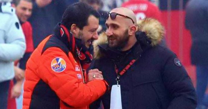 jpbellotto's tweet photo. Arrestato Luca Lucci
in precedenza
condanna a 7 anni per traffico di stupefacenti
condanna a 4 anni per un pugno che fece perdere un occhio a un tifoso interista
patteggiamento in un processo per droga https://t.co/1s9w1t00Q3