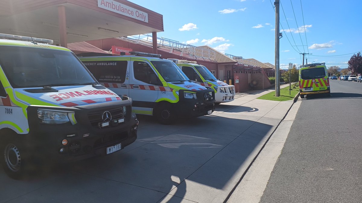 Working at Chiltern today, have attended 3 emergencies in Wodonga so far. That means there were no ambulances available in Albury or Wodonga.

Last Thursday I worked Chiltern and likewise went to Wodonga 3x. 

<a href="/BBorderhealth/">Better Border Health</a>
<a href="/JacintaAllanMP/">Jacinta Allan</a>
<a href="/ChrisMinnsMP/">Chris Minns</a>
<a href="/MaryAnneThomas/">Mary-Anne Thomas MP</a>