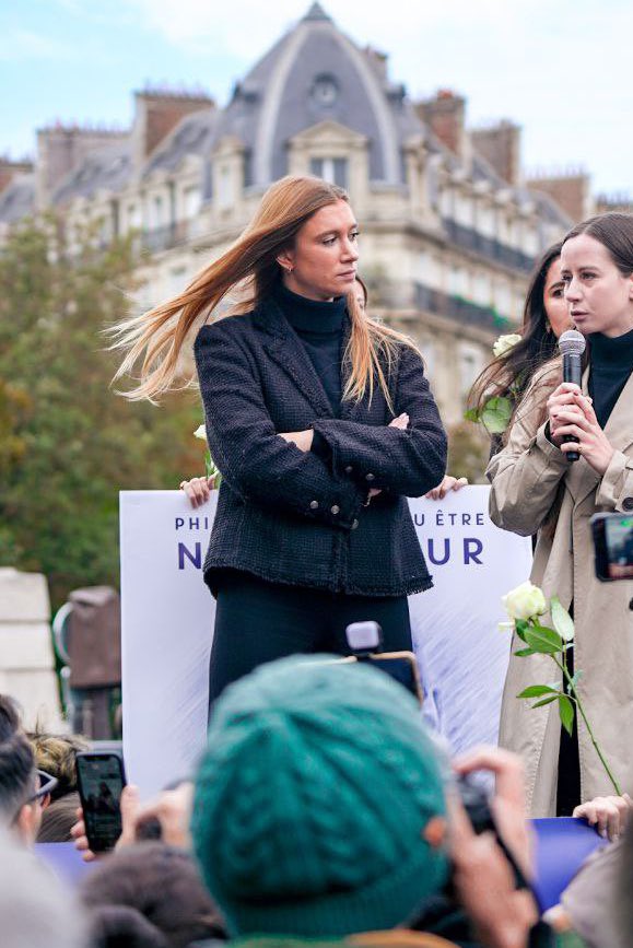 DamienRieu's tweet photo. C’est la femme la plus courageuse de France : elle se bat à visage découvert pour l’expulsion des OQTF après avoir été victime d’un viol par un OQTF. 
Comment se fait-il que vous n’êtes pas encore abonnés à @ClaireGeronimii ? 
Donnez-lui encore plus de force. https://t.co/W4RxnzN1pa