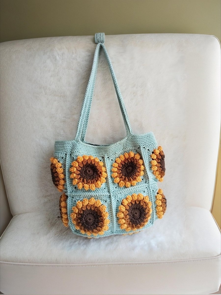 goooooto7's tweet image. Tas rajut bunga matahari 🌻☀🌝 100% handmade
s.shopee.co.id/2fslSbIzfo