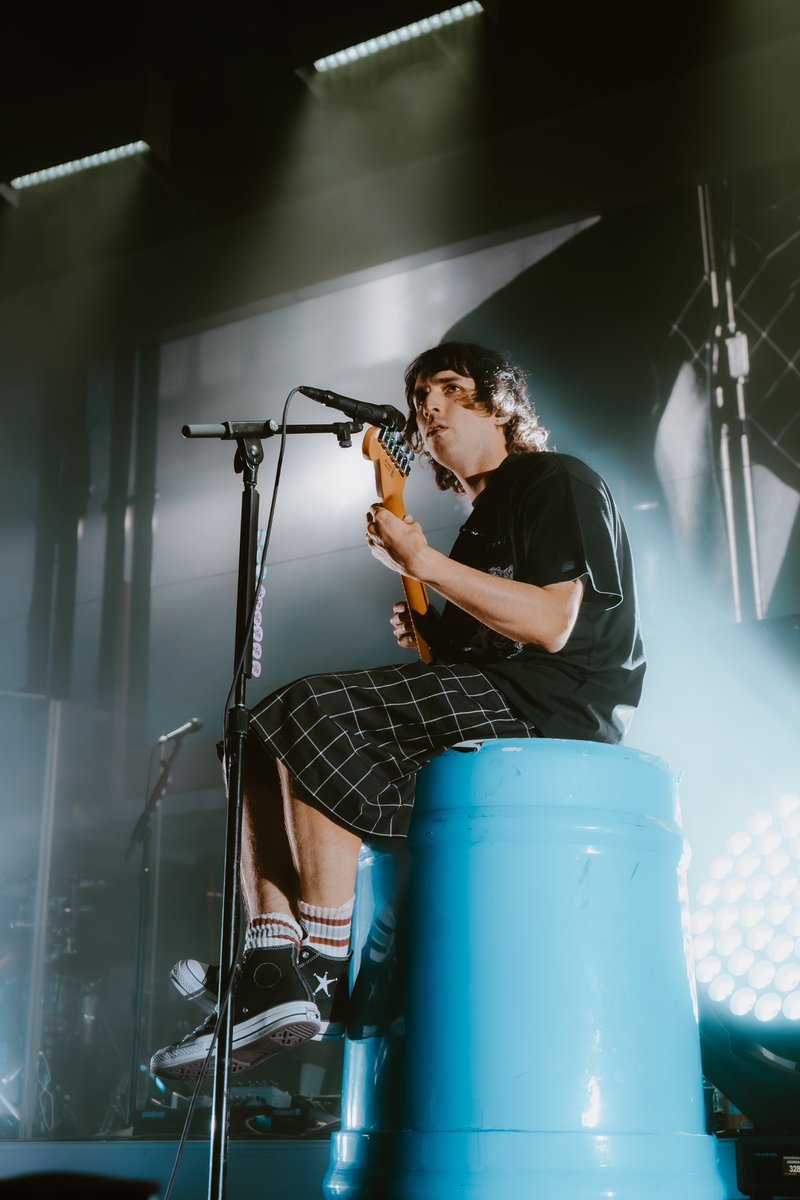 90sviolet's tweet photo. smile! :D world tour / @porterrobinson at the sylvee in madison, wi 💞✨🪩

this show felt like a gift and i enjoyed every minute of it <3 日本公演も絶対いきたい！

https://t.co/V9VL4QbvQS https://t.co/jwcRhAObSl