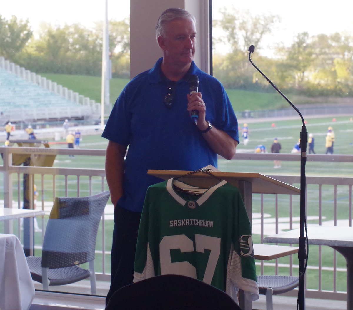 GordieHoweSport's tweet photo. A great time was had by all at the Annual #Hilltops End Zone Scholarship Dinner on Saturday evening in the main hall at the Gordie Howe Sports Centre building. Retired #Saskatchewan #Roughriders star centre Dan Clark did a stellar job entertaining the crowd as guest speaker. https://t.co/Whm2JZFXaa