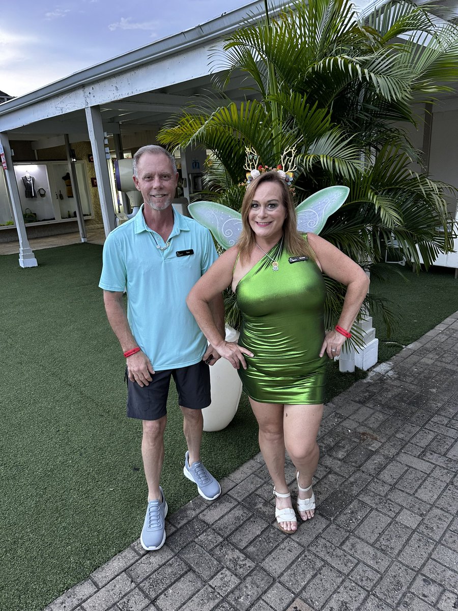 TomandBunny's tweet photo. Some photos tonight at Hedonism with the Tom’s Trips Sunny Buns group and tonights theme is Mid Summer Nights Dream with our entertainers Beth and Kyle and one of our guest came dressed as a Bunny in honor of Bunny ❤️

#tomstrips #TomandBunny #party #themeparty https://t.co/ZLiVTTFKRT