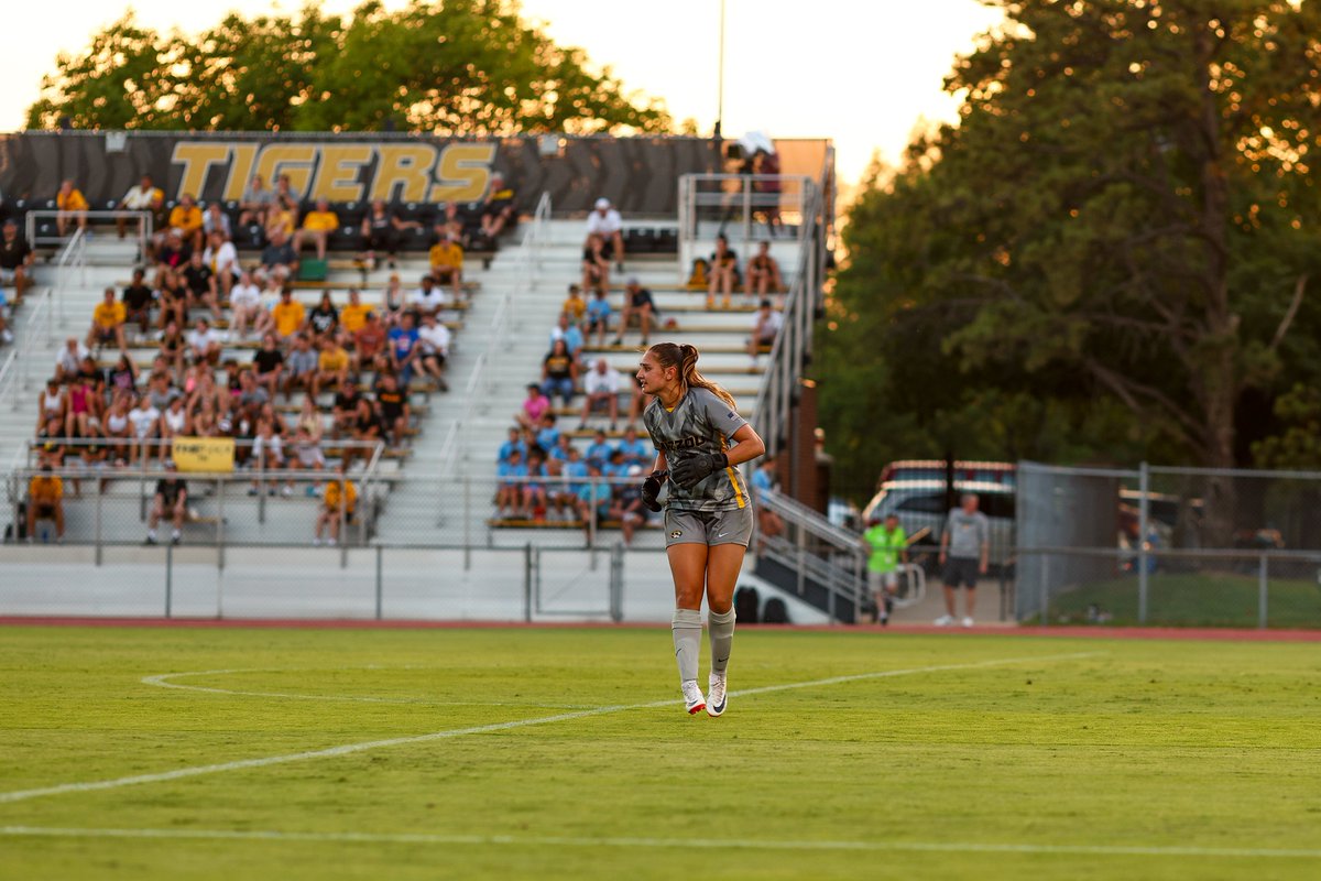 Mizzou Soccer (@mizzousoccer) on Twitter photo Brick wall 🧱
<a href="/Kate_Phillips04/">Kate Phillips</a> nine saves are the most by a Tigers' goalkeeper in a victory since Oct. 26, 2017! 🚫 Brick wall 🧱
<a href="/Kate_Phillips04/">Kate Phillips</a> nine saves are the most by a Tigers' goalkeeper in a victory since Oct. 26, 2017! 🚫