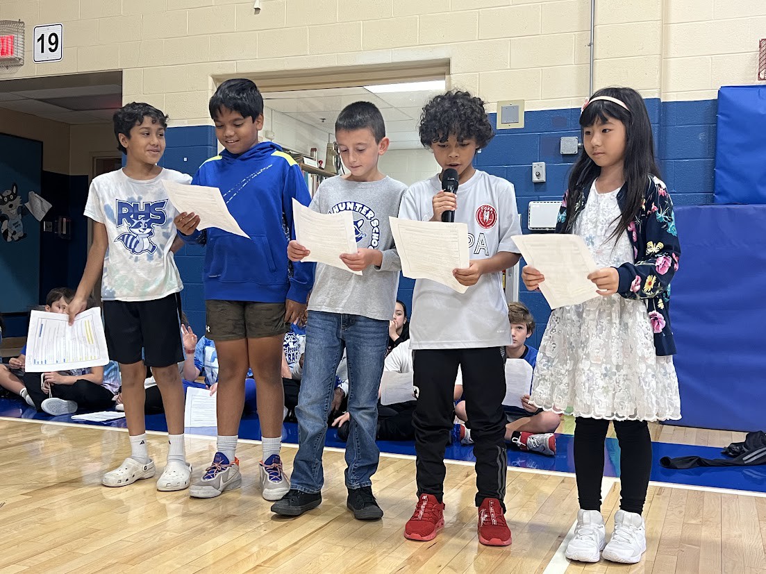 4th grade students did a fantastic job leading our first whole school meeting! <a href="/RobertHunterES/">Robert Hunter</a> <a href="/FlemRarSchools/">FlemRarSchools</a>