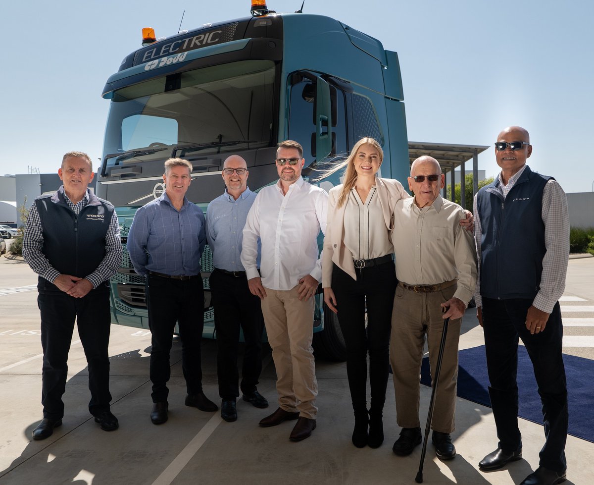 CD Dodd have taken delivery of their first #EV #truck in Western Australia. A <a href="/VolvoGroup/">Volvo Group</a> FH Electric. GVM 44 Tonnes, 300Km range.  #EV #trucking #Australia