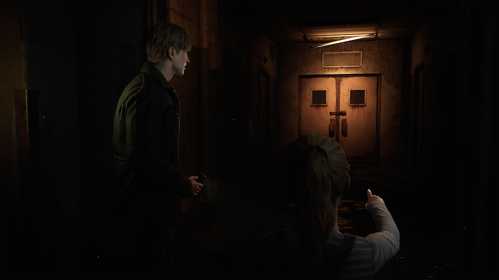 Mook_World's tweet photo. Silent Hill 2

- Combat designed to allow for multiple approaches, arsenal of actions has been expanded 

- Altered puzzles to give a new spin on those from original game

- Over-the-shoulder camera to support greater gameplay immersion 

Releases on October 8th for PS5 and PC https://t.co/A7ELZdoPo8