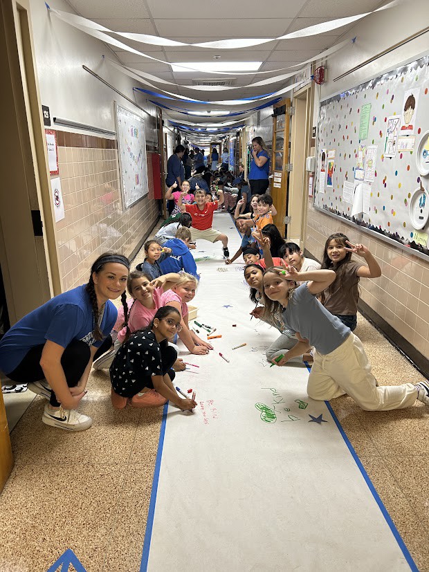 Inspired by our whole school book, Isabel and Her Colores Go to School, we colored positive messages throughout the RH hallways to ensure everyone at our school feels welcome! <a href="/RobertHunterES/">Robert Hunter</a> <a href="/FlemRarSchools/">FlemRarSchools</a>
