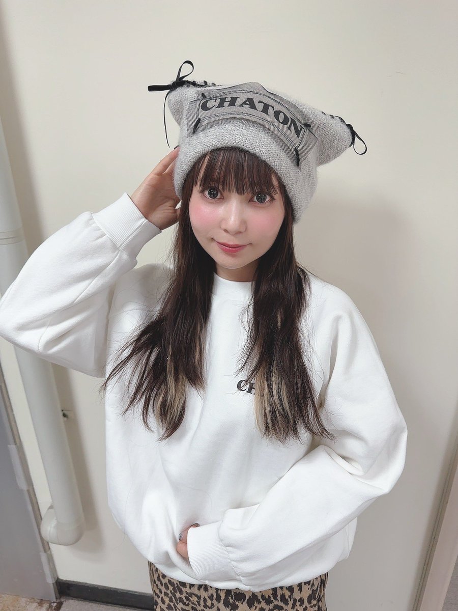 mmts CHATONニットキャップ かぶると猫耳みたいになる！ かぶり心地