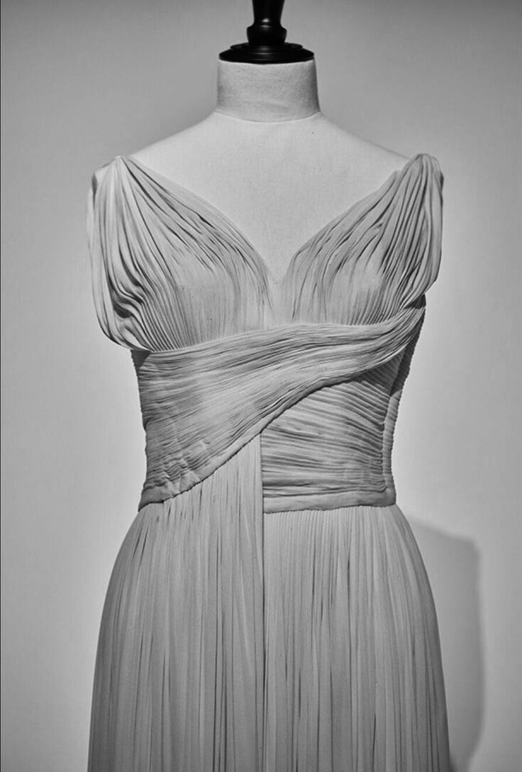 muglare's tweet image. Angelina Jolie wearing vintage Madame Grès to the NYFF.