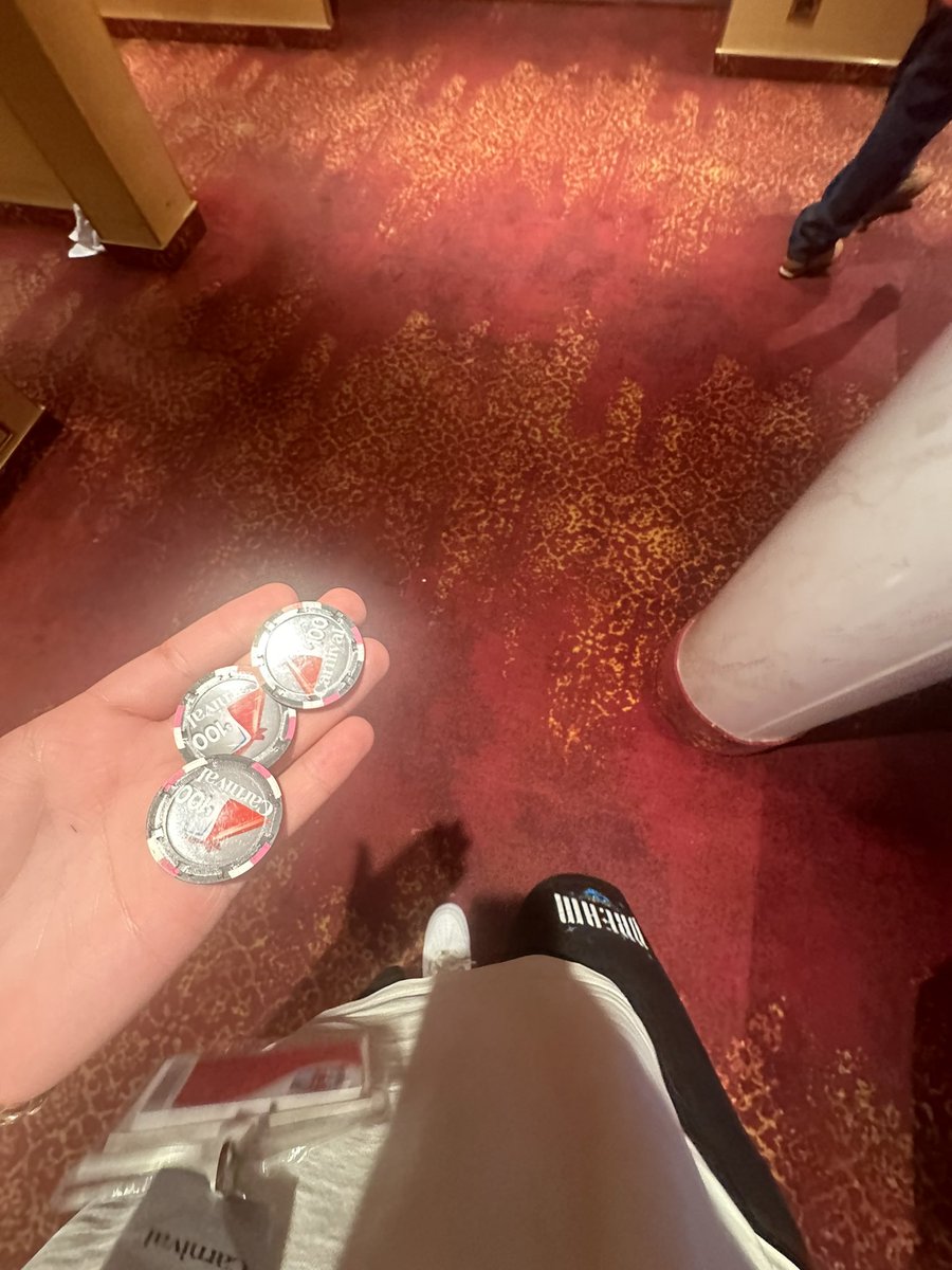 Tiittoooo's tweet image. Let’s run this casino dry yall 💪