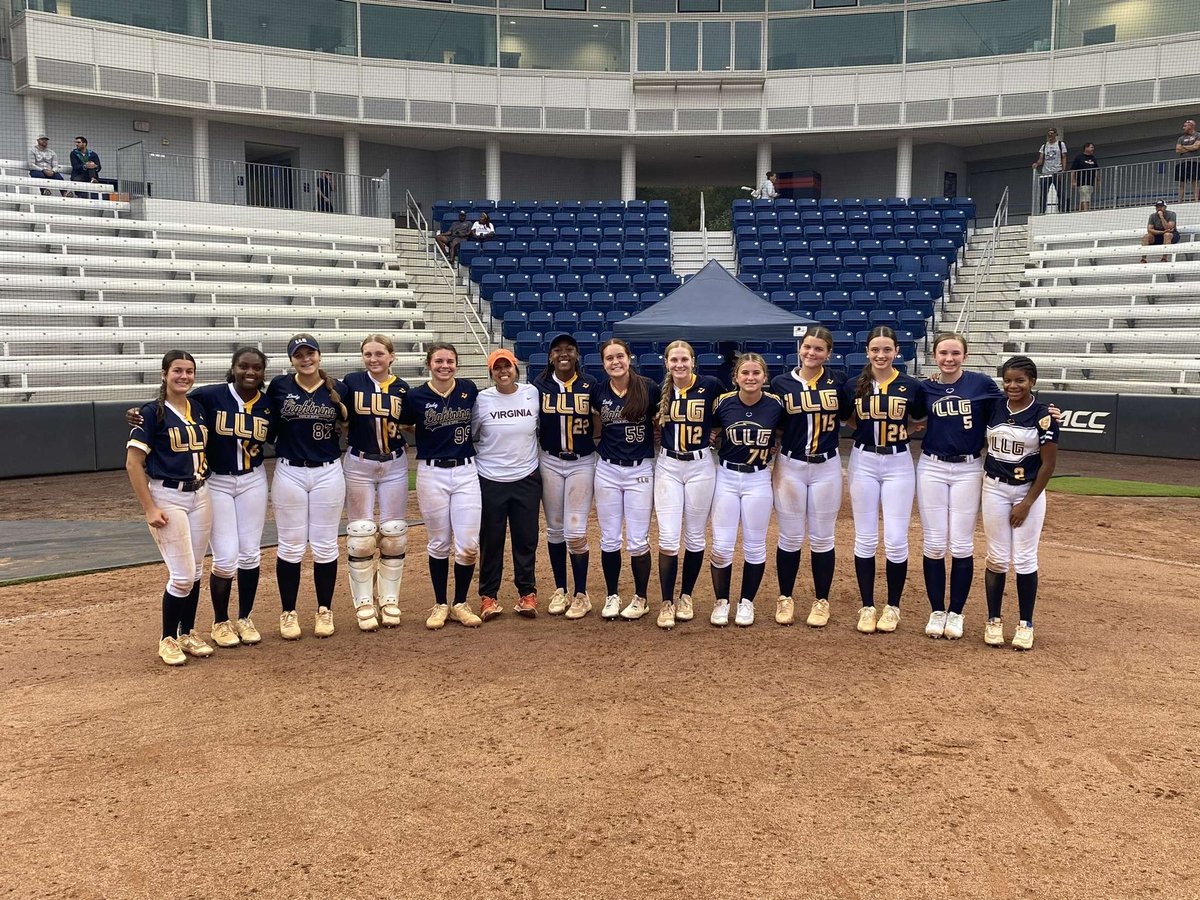 LexiLind21's tweet photo. Thank you @Coach_Jo4444 for hosting such a great camp for my teammates and I! I enjoyed scrimmaging and applying new skills I learned from @CoachTylka in the hitting cages. I can’t wait to be back at @UVASoftball for the next one! @Org_LLG @LLG_MW
#ILEAP #lightitout https://t.co/GnZfSWaONi