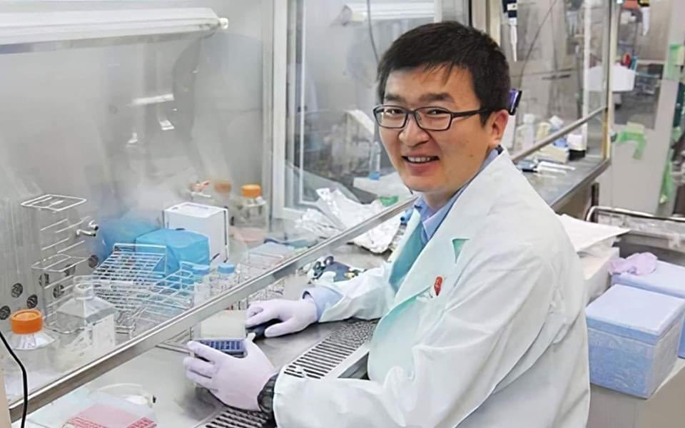 Япон улсын РИКЕН хүрээлэнгийн дархлаа судлаач эрдэмтэн, АШУҮИС-ийн зөвлөх,  профессор Д.Нямбаяр:

Одоогоор дархлааг гаднаас дэмжих боломжгүй. Ихэнх тохиолдолд дархлаа дэмжинэ гэсэн бэлдмэлүүд нь шинжлэх ухааны нотолгоогүй бизнесийн шинж чанартай байдаг.

Дэлхий нийтэд ч ийм